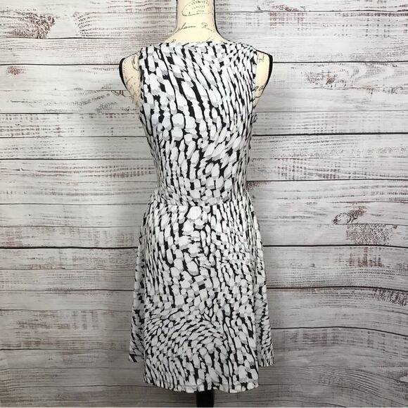Athleta Sweet Saturday tie knot sleeveless size XS Midi athletic Dress - Picture 3 of 13